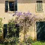 Maison *