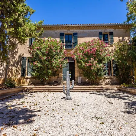 Maison *
